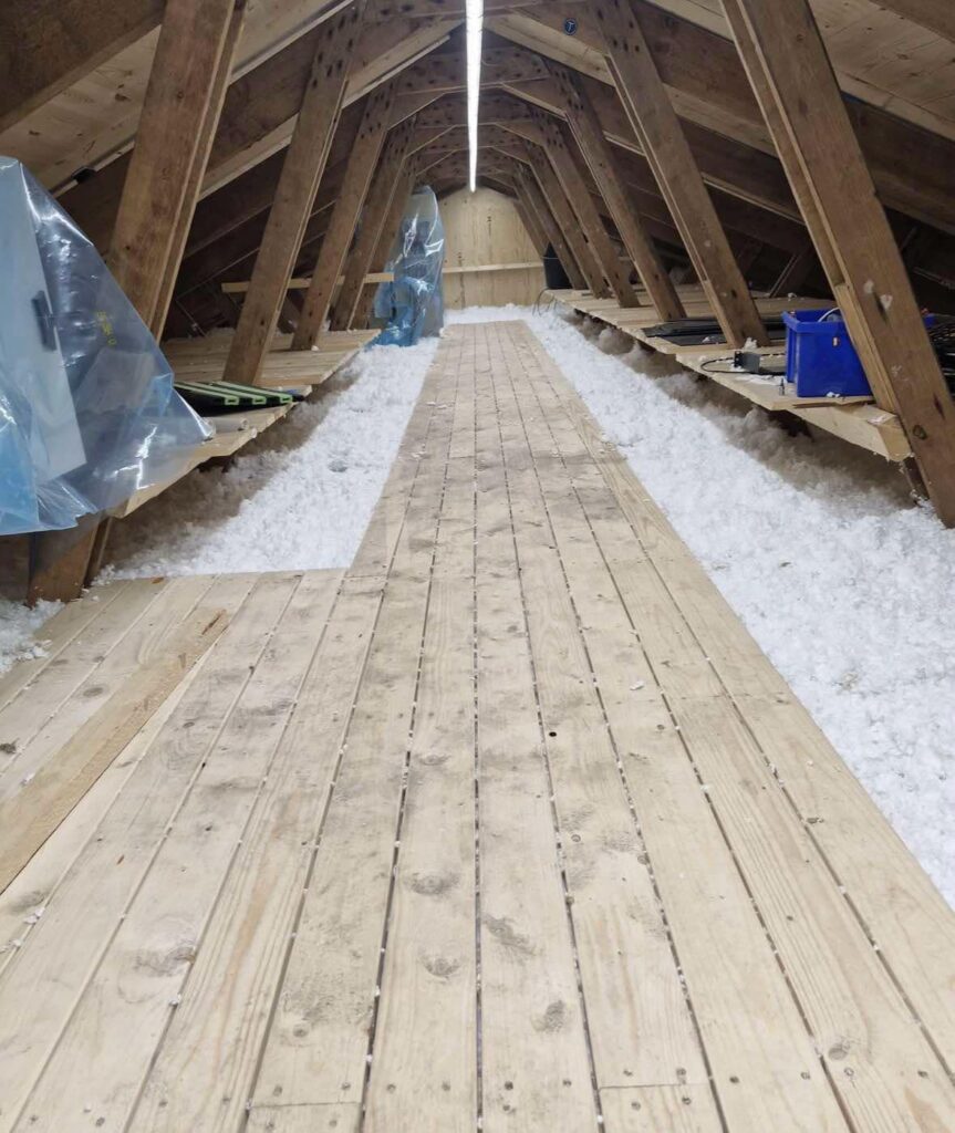 Varmt loft efter isolering