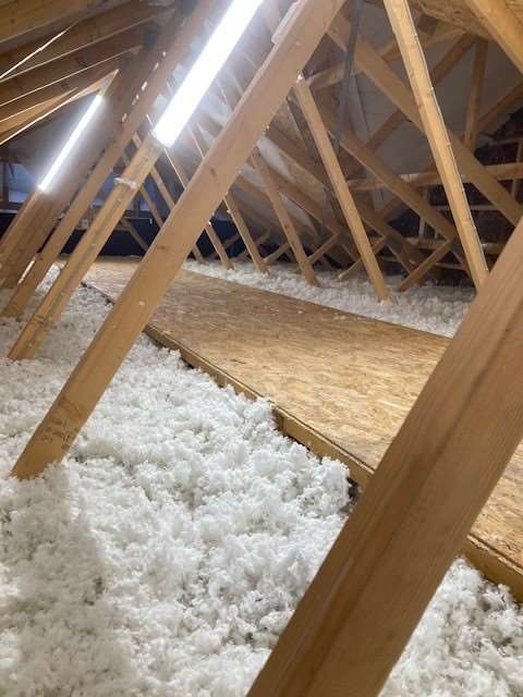 Hus med ny loftisolering